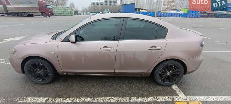 Седан Mazda 3 2008 в Киеве
