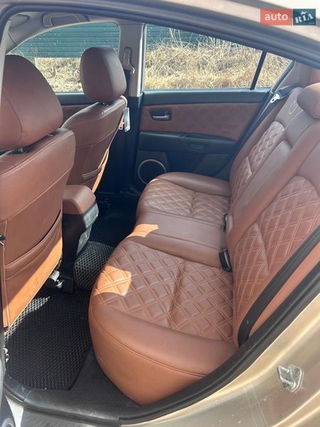 Седан Mazda 3 2006 в Софиевской Борщаговке