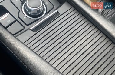 Седан Mazda 3 2017 в Киеве