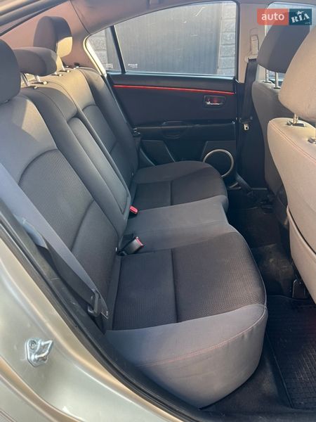 Седан Mazda 3 2008 в Луцке