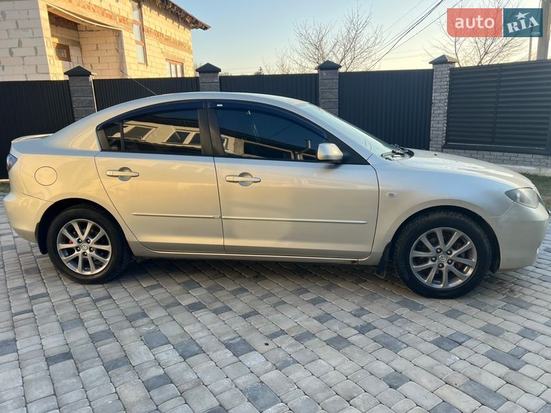 Седан Mazda 3 2008 в Луцке