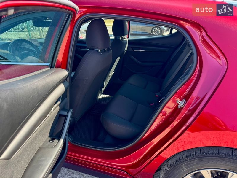 Хэтчбек Mazda 3 2019 в Киеве