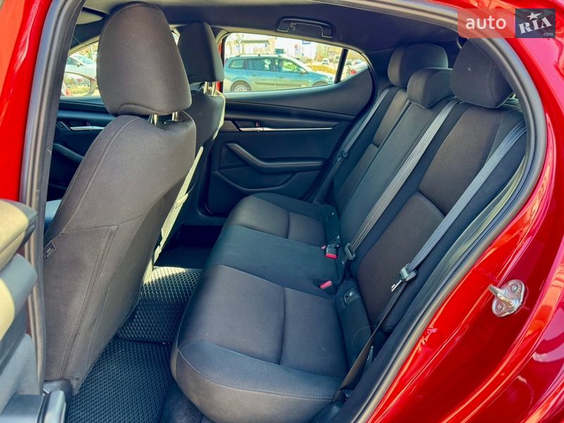 Хэтчбек Mazda 3 2019 в Киеве