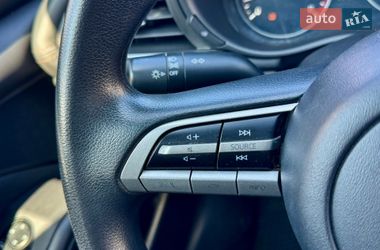 Хэтчбек Mazda 3 2019 в Киеве