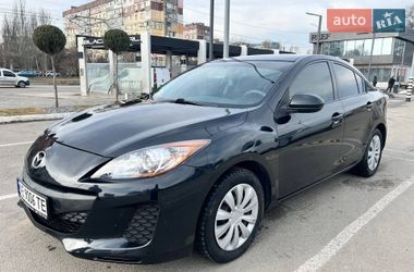 Седан Mazda 3 2013 в Днепре