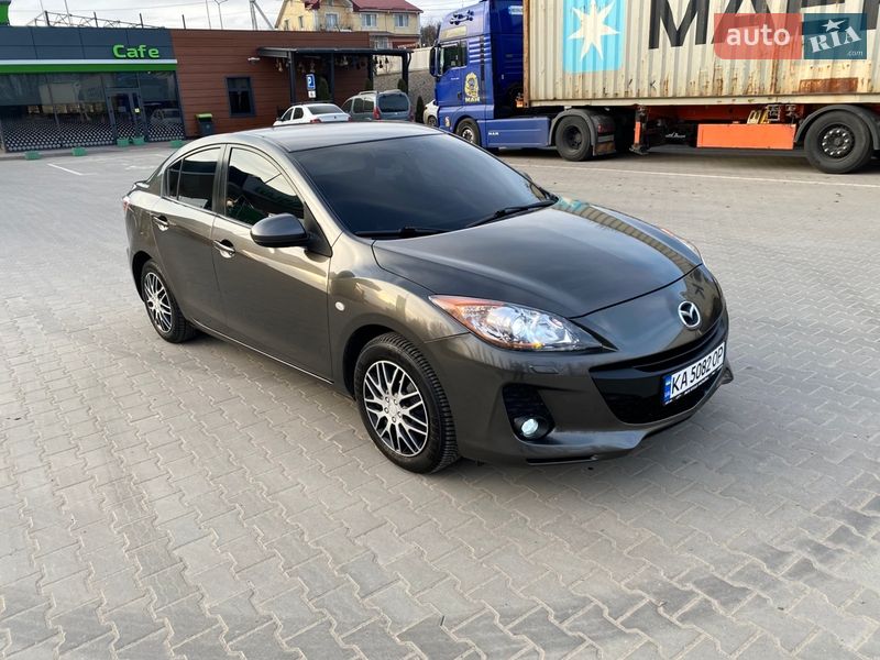 Седан Mazda 3 2011 в Киеве