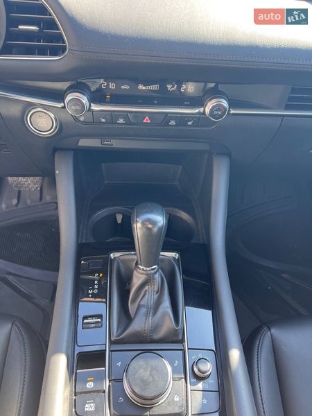 Седан Mazda 3 2021 в Киеве
