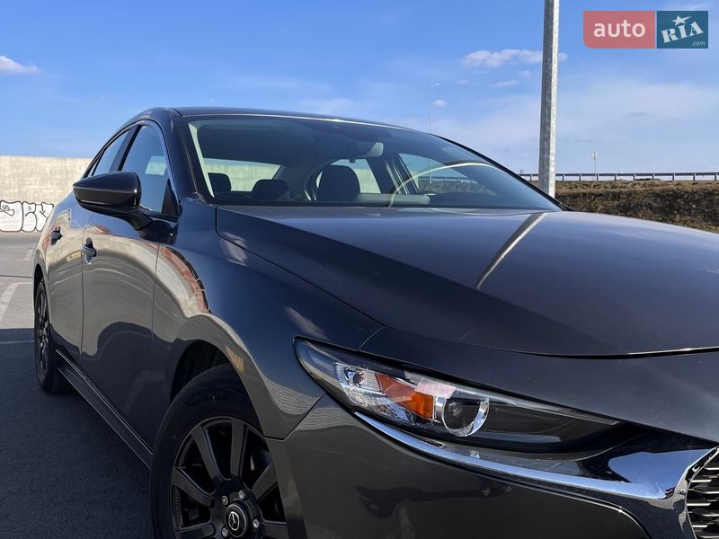 Седан Mazda 3 2020 в Львове