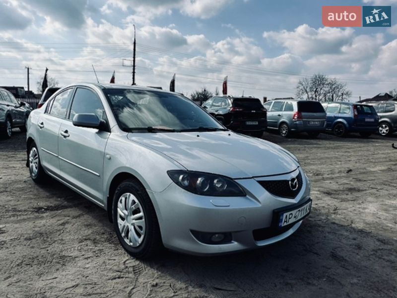 Седан Mazda 3 2006 в Смеле