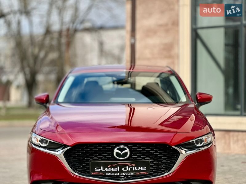 Седан Mazda 3 2018 в Николаеве