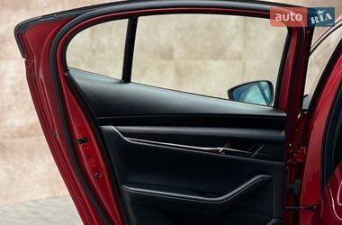 Седан Mazda 3 2018 в Николаеве