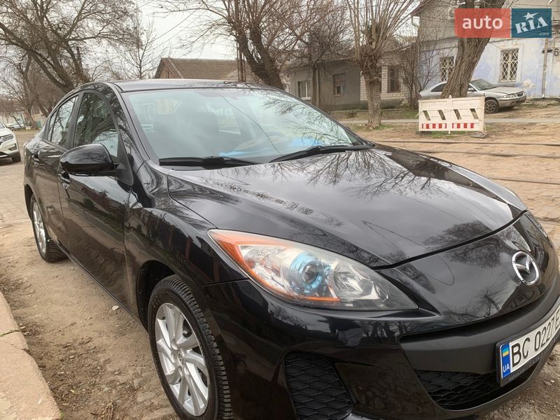Седан Mazda 3 2012 в Николаеве
