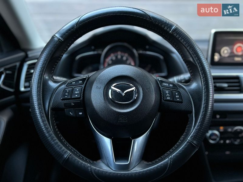 Хэтчбек Mazda 3 2014 в Николаеве