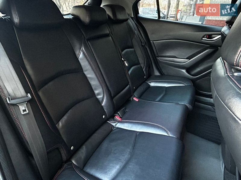 Хэтчбек Mazda 3 2014 в Николаеве