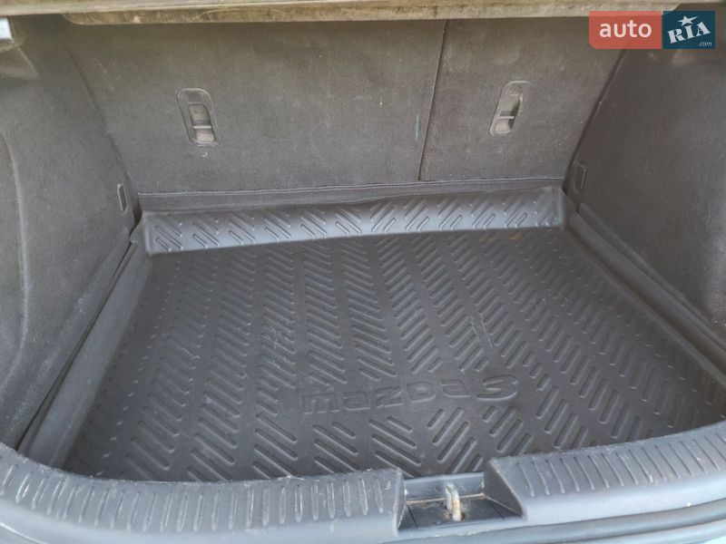 Хэтчбек Mazda 3 2008 в Киеве