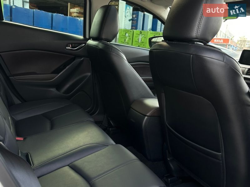 Хетчбек Mazda 3 2018 в Ковелі фото 27 Хетчбек Mazda 3 2018 в Ковелі