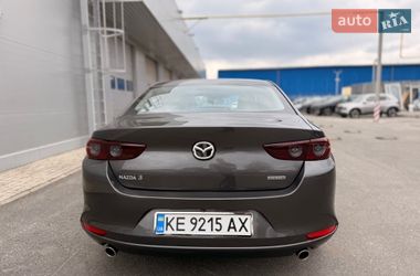 Седан Mazda 3 2018 в Днепре
