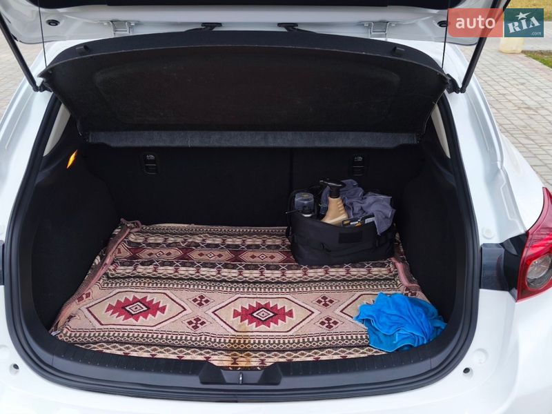 Хэтчбек Mazda 3 2016 в Виннице фото 16 Хэтчбек Mazda 3 2016 в Виннице