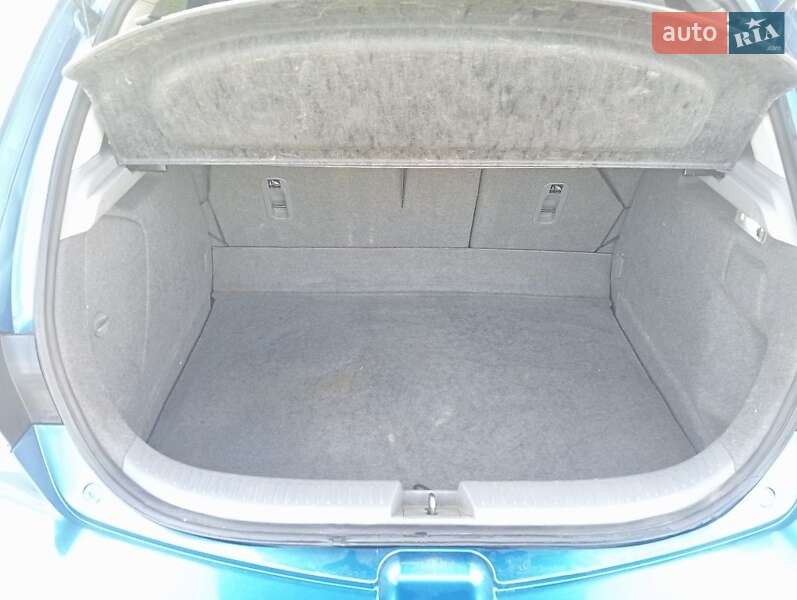 Хэтчбек Mazda 3 2005 в Буче фото 12 Хэтчбек Mazda 3 2005 в Буче