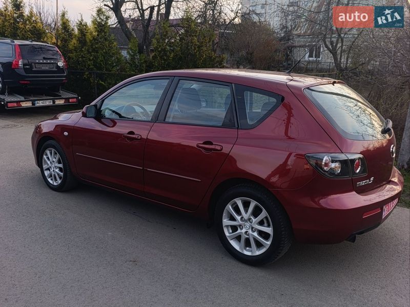 Хэтчбек Mazda 3 2008 в Луцке