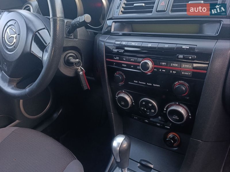 Хэтчбек Mazda 3 2008 в Луцке