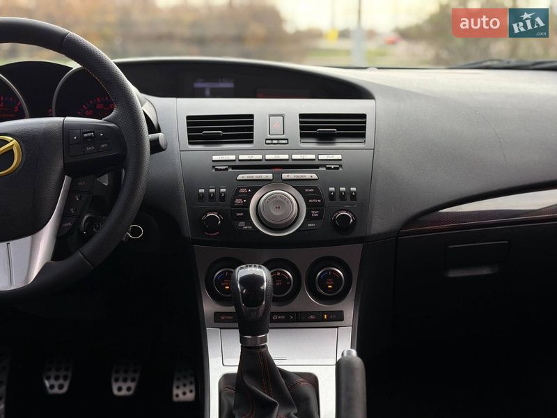 Хэтчбек Mazda 3 2010 в Кривом Роге