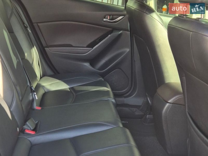 Седан Mazda 3 2018 в Запоріжжі