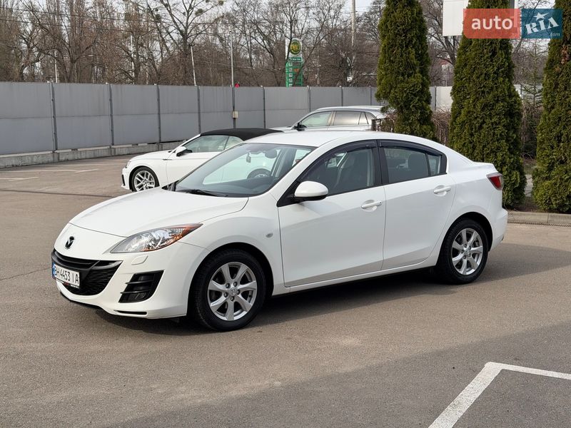 Седан Mazda 3 2011 в Киеве фото 4 Седан Mazda 3 2011 в Киеве