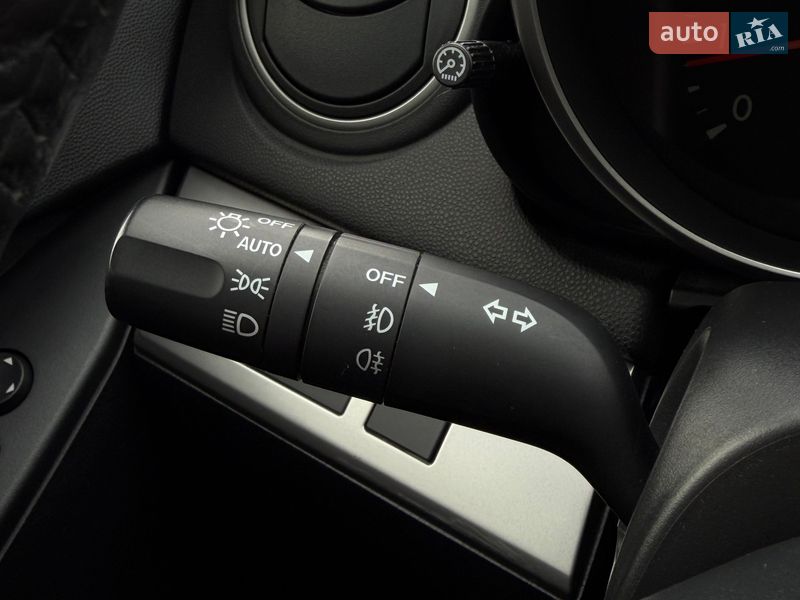 Седан Mazda 3 2011 в Киеве фото 46 Седан Mazda 3 2011 в Киеве