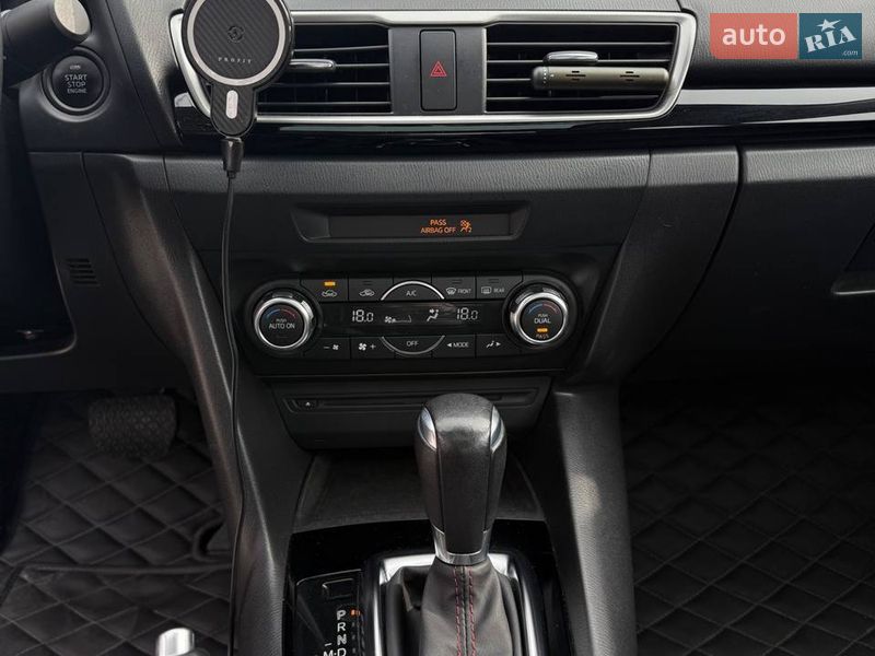 Седан Mazda 3 2016 в Львове фото 25 Седан Mazda 3 2016 в Львове