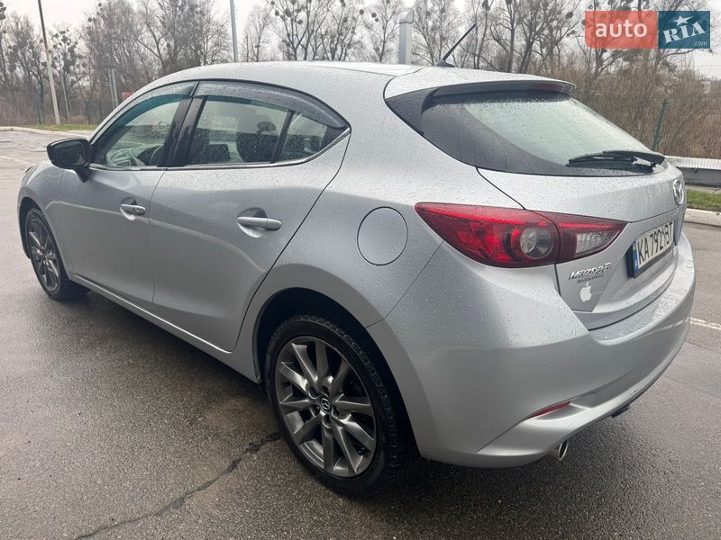 Хетчбек Mazda 3 2018 в Ірпені фото 3 Хетчбек Mazda 3 2018 в Ірпені