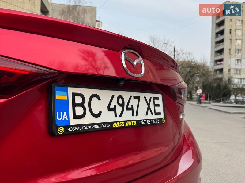 Седан Mazda 3 2015 в Львові