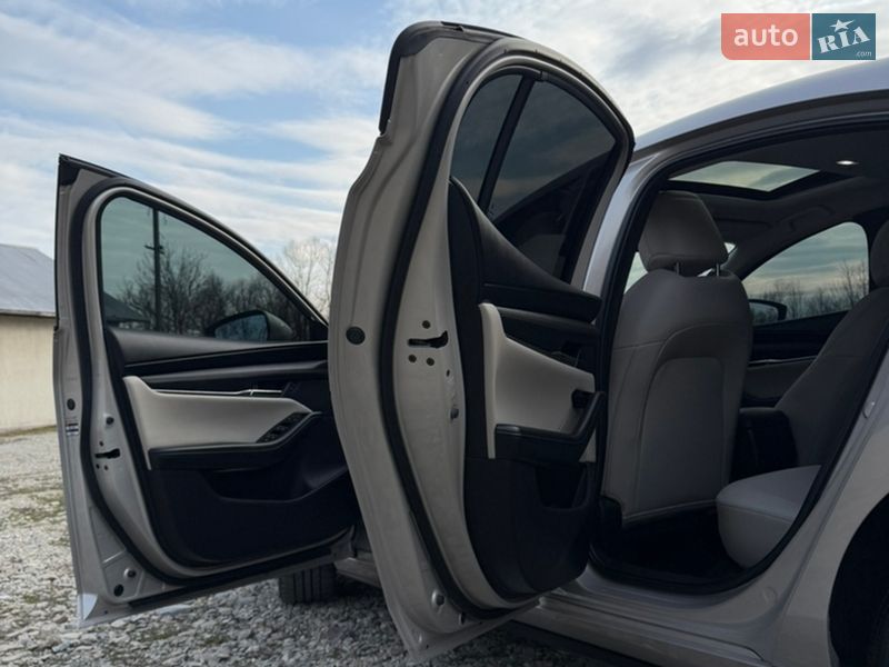 Седан Mazda 3 2024 в Коломые фото 30 Седан Mazda 3 2024 в Коломые