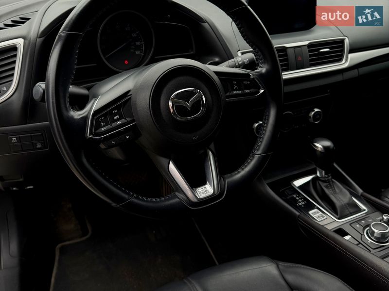 Хэтчбек Mazda 3 2018 в Новой Одессе фото 9 Хэтчбек Mazda 3 2018 в Новой Одессе