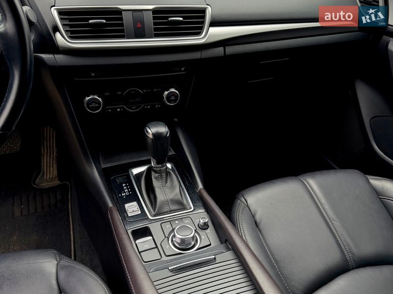 Хэтчбек Mazda 3 2018 в Новой Одессе фото 10 Хэтчбек Mazda 3 2018 в Новой Одессе