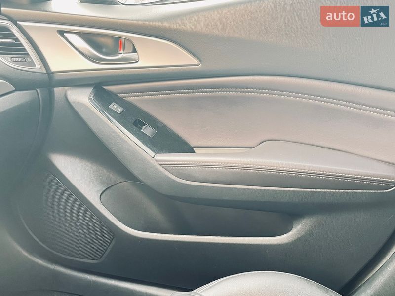 Седан Mazda 3 2018 в Дніпрі фото 13 Седан Mazda 3 2018 в Дніпрі