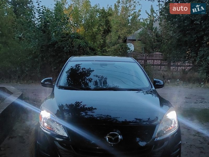 Седан Mazda 3 2010 в Краматорске