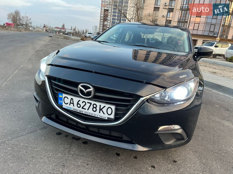 Седан Mazda 3 2015 в Черкассах
