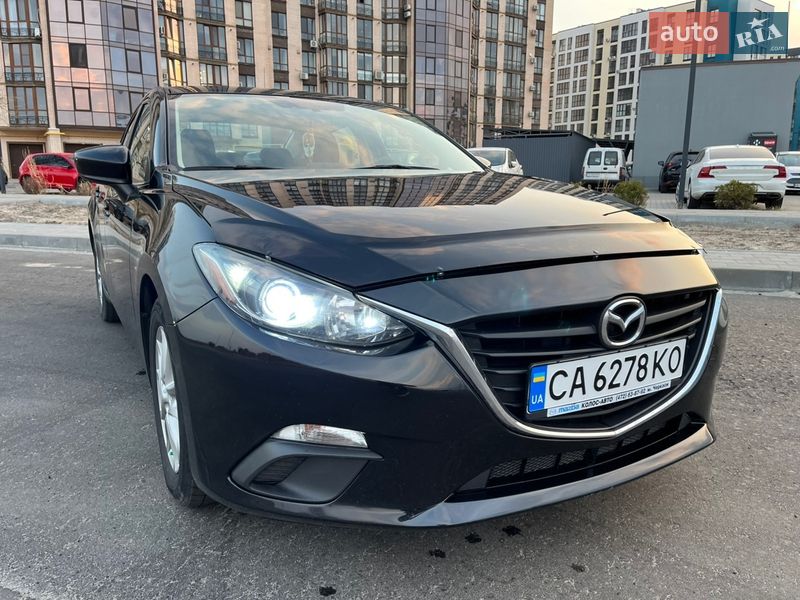 Седан Mazda 3 2015 в Черкассах