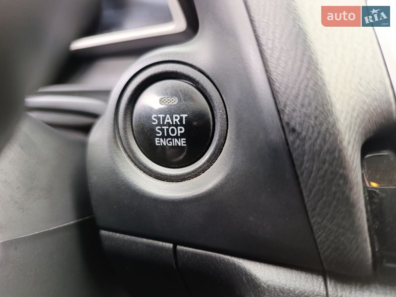 Седан Mazda 3 2013 в Днепре