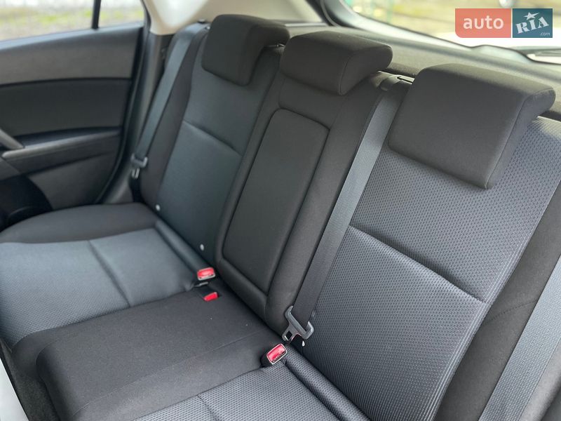 Хэтчбек Mazda 3 2009 в Киеве