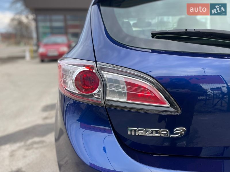 Хэтчбек Mazda 3 2009 в Киеве