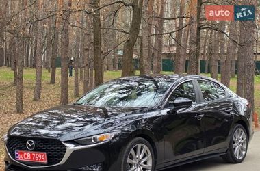 Седан Mazda 3 2020 в Киеве
