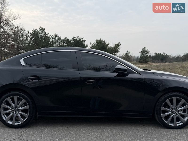 Седан Mazda 3 2024 в Днепре