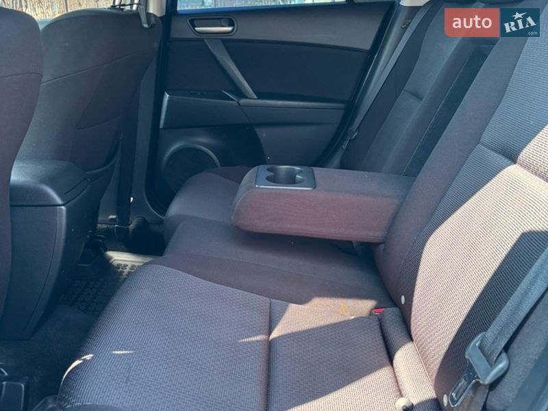 Хэтчбек Mazda 3 2009 в Калуше