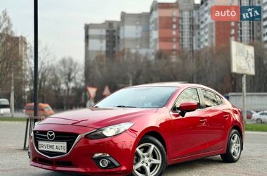 Седан Mazda 3 2014 в Дніпрі