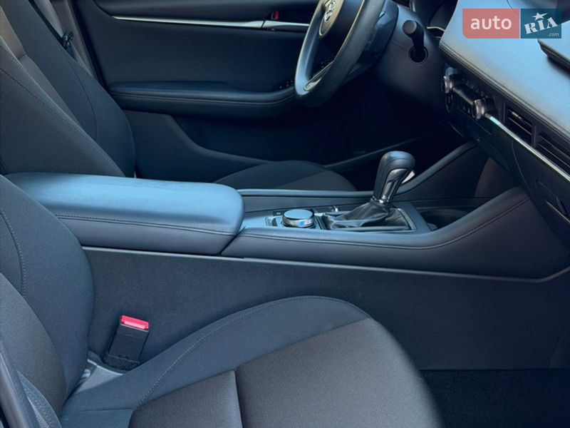 Седан Mazda 3 2021 в Киеве