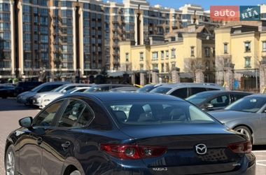 Седан Mazda 3 2021 в Киеве