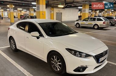 Седан Mazda 3 2016 в Харкові