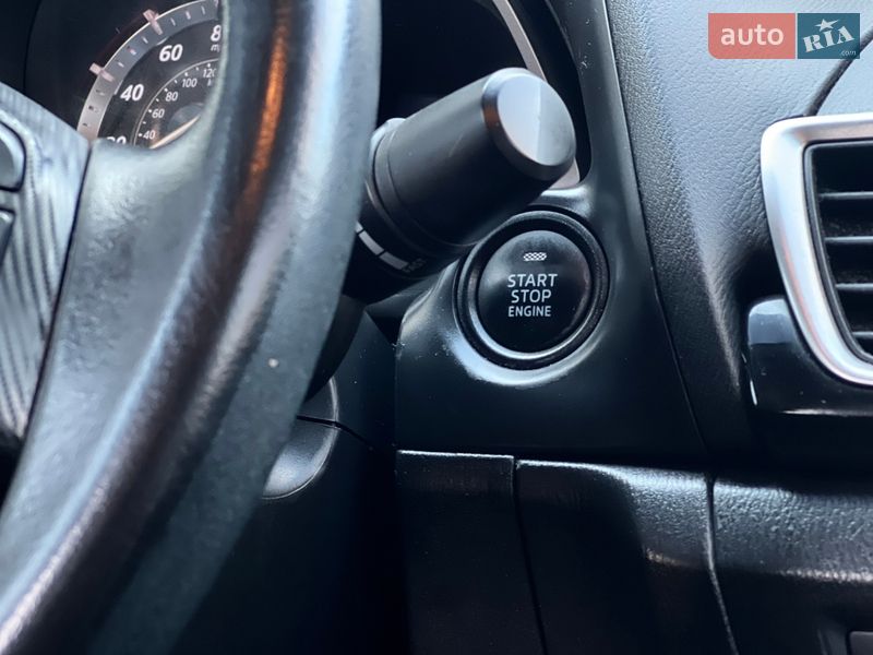 Седан Mazda 3 2015 в Миколаєві